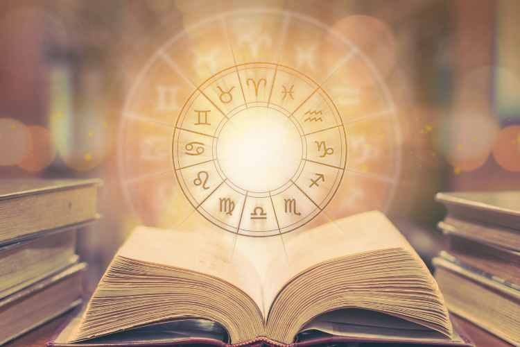 Horoscope Reading Specialist in UK